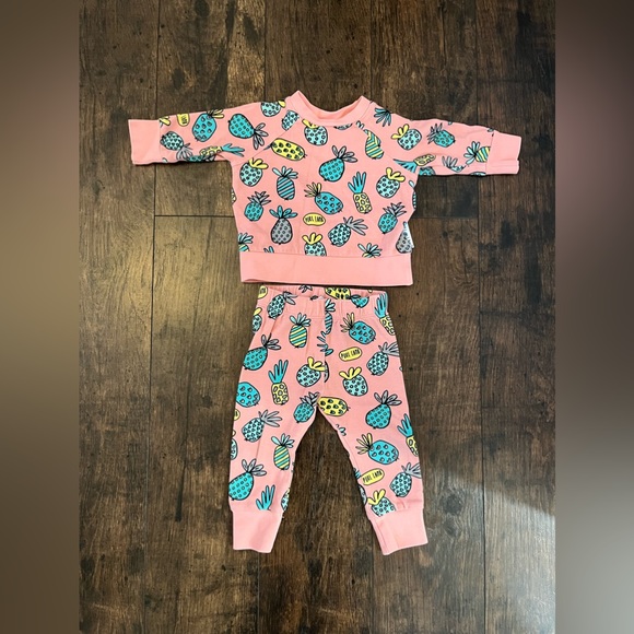 Purl Lamb pineapple play suit. Size 6-12 months
